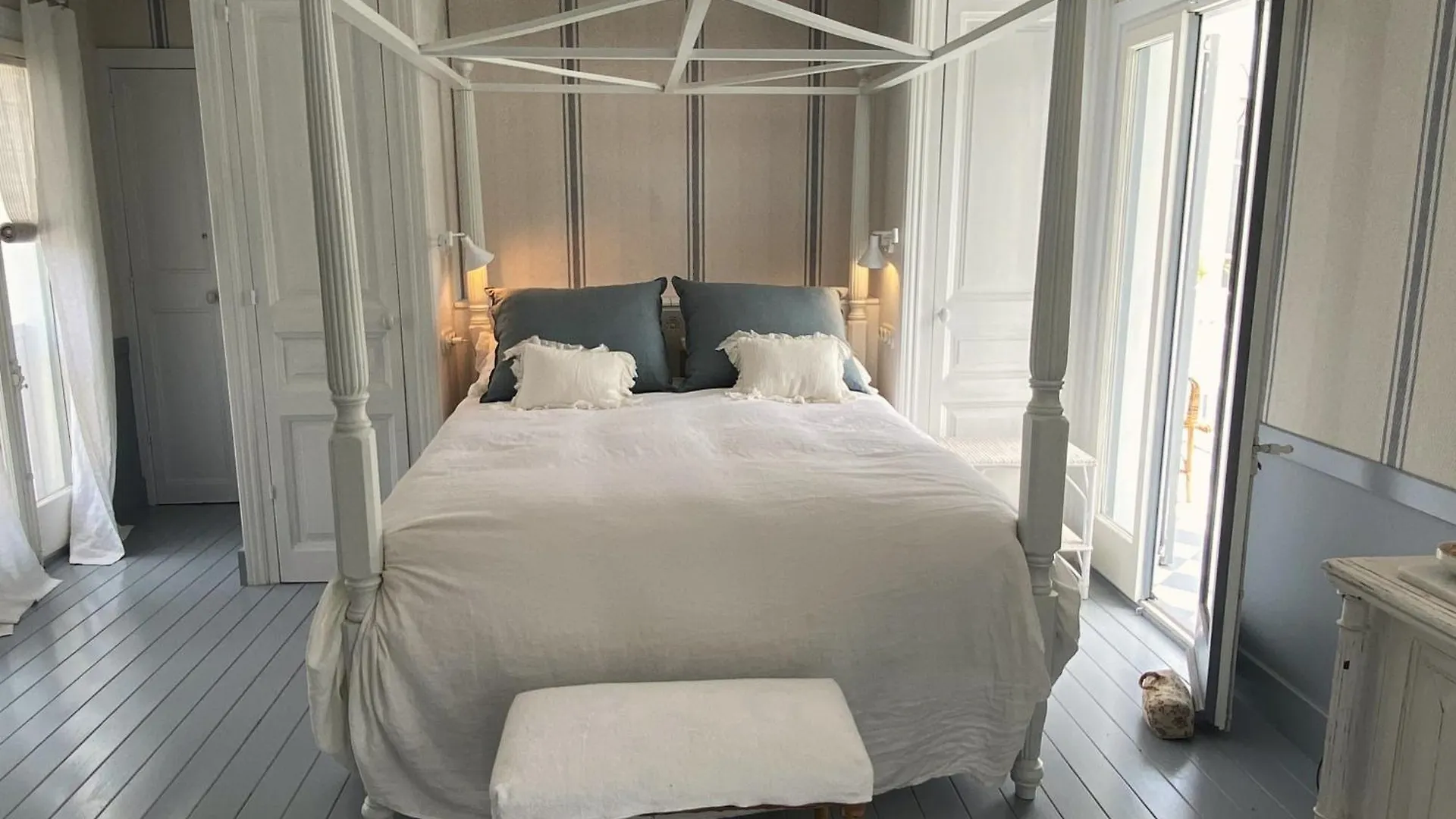 Villa Lacolonial 5 Minutes Walk From Beach And 10 Minutes From Center Design Sitges