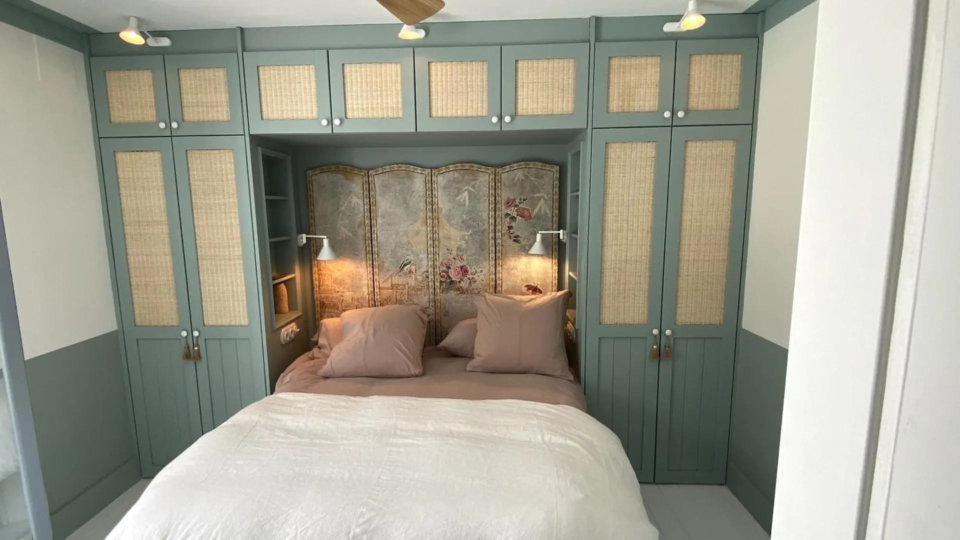 Villa Lacolonial 5 Minutes Walk From Beach And 10 Minutes From Center Design Sitges